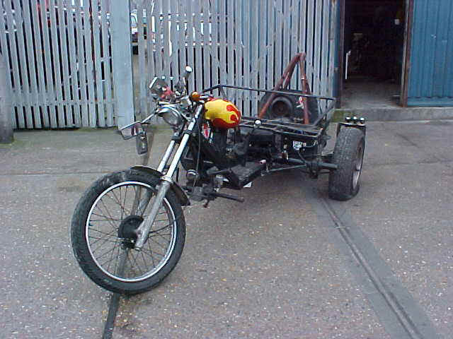 mvc-013s.jpg (43399 bytes)