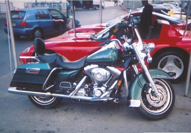 harley%20in%20vagas.jpg (50741 bytes)