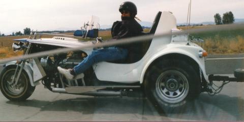 v-8trike.jpg (17450 bytes)